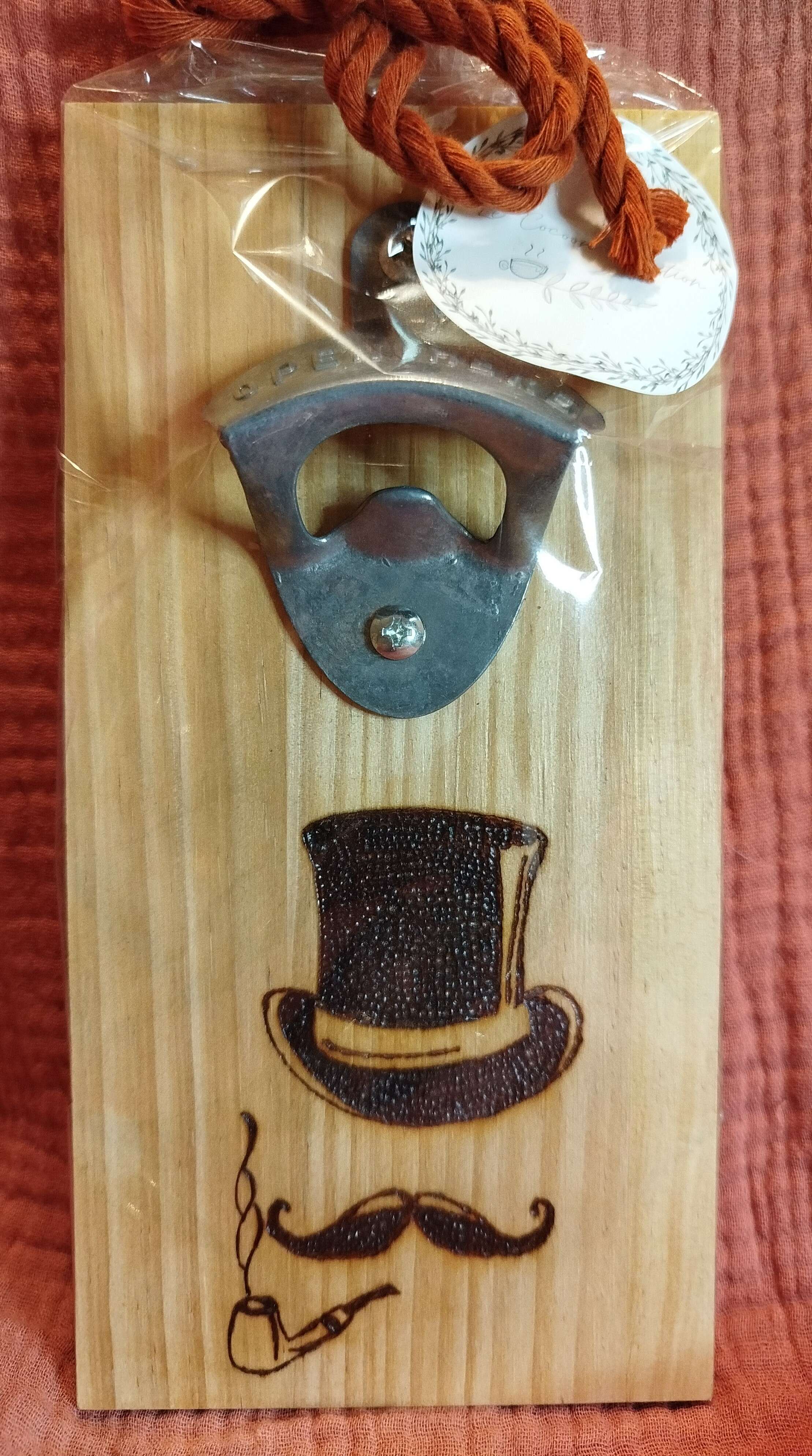 Décapsuleur mural Chapeau / Pipe