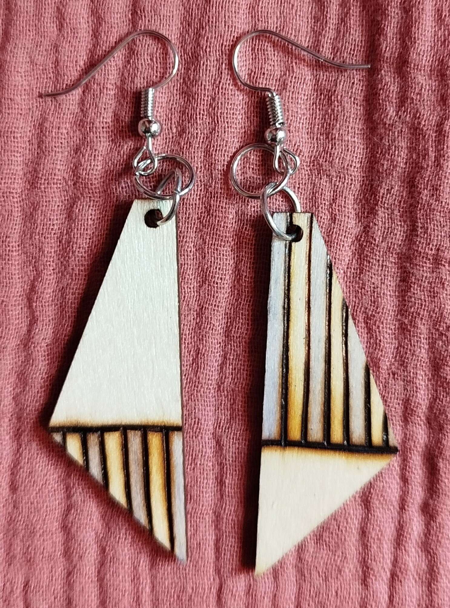 Boucle d'oreille rayée Violette 